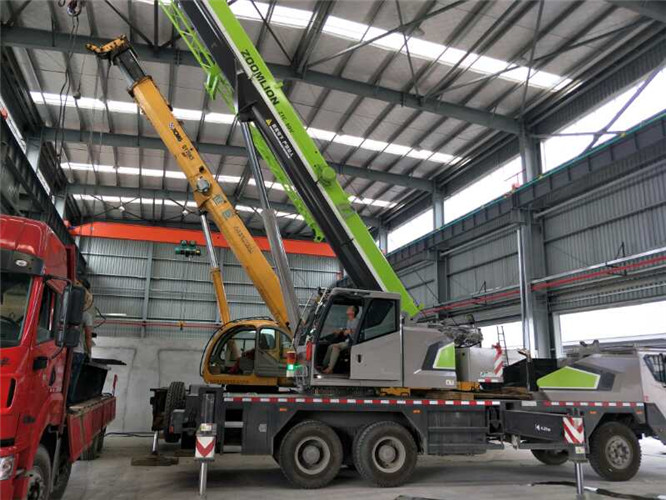 川汇区高空车出租需要注意哪些安全事项？